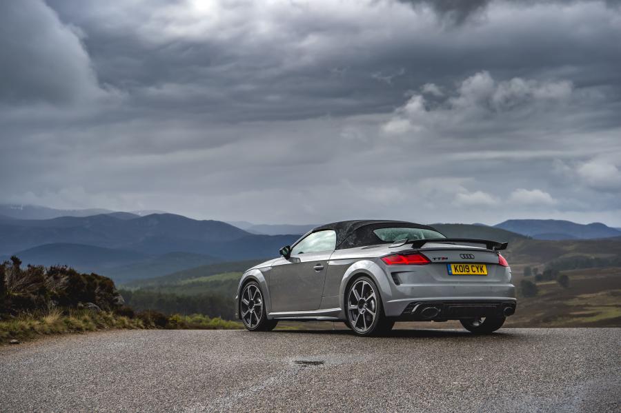  Audi TT RS Roadster (8S) 2019 года  (UK) (фото 33 из 36)